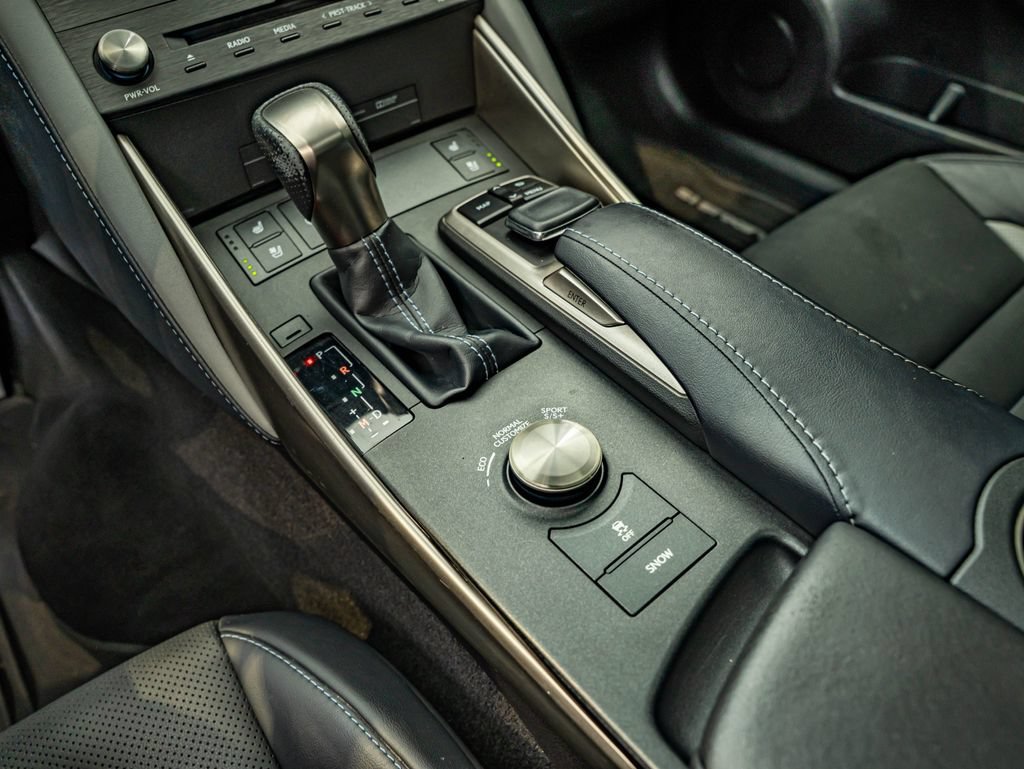 Used 2020 Obsidian Lexus 350 image 30