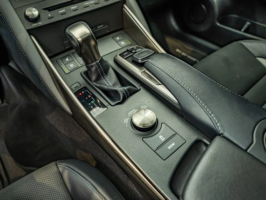 Used 2020 Obsidian Lexus 350 image 30