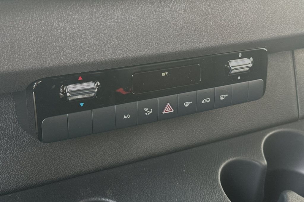 Used 2024 Blue Mercedes-Benz Cargo 170 WB image 20