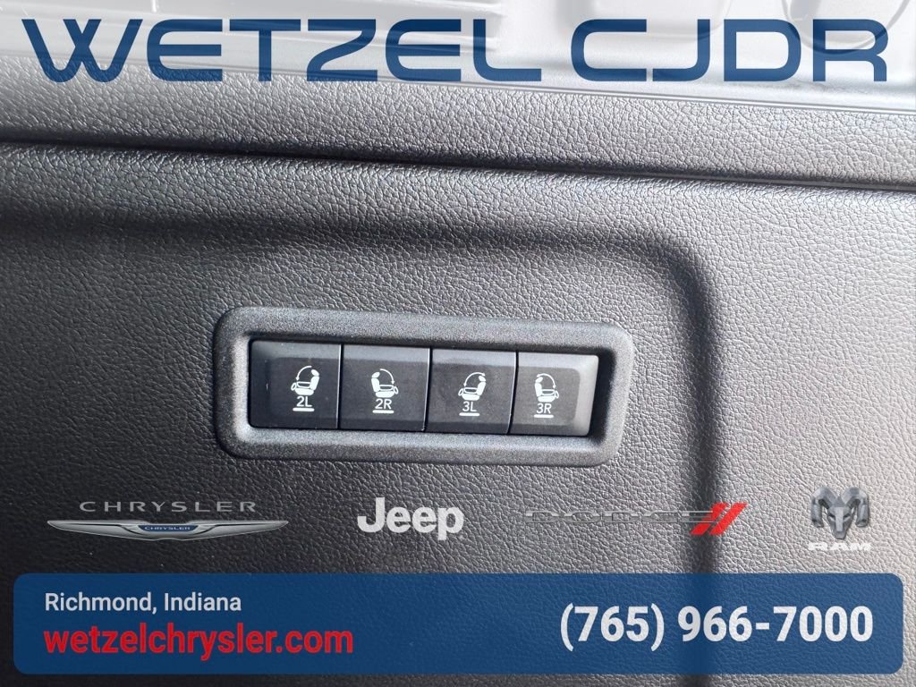 New 2026 Velvet Red Pearl-Coat Exterior Paint Jeep Limited Altitude image 45