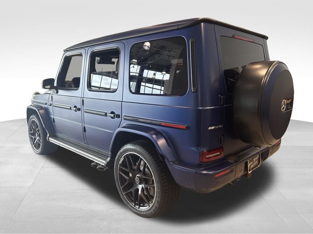 New 2026 MANUFAKTUR Exclusive Brilliant Blue Magno Mercedes-Benz AMG® G 63 SUV image 7