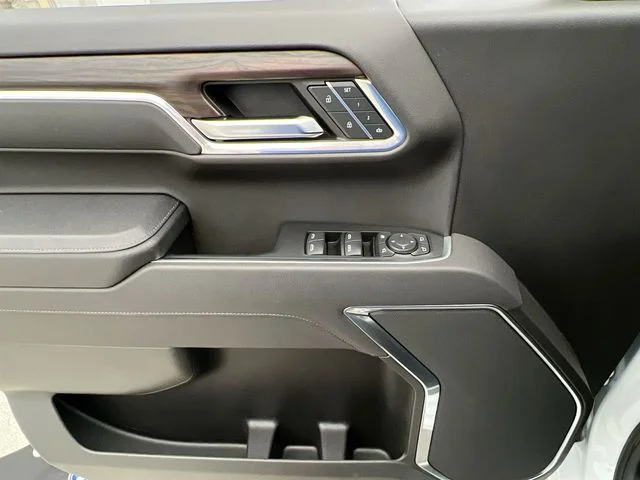 2025 GMC Sierra 1500 SLT - Photo 21