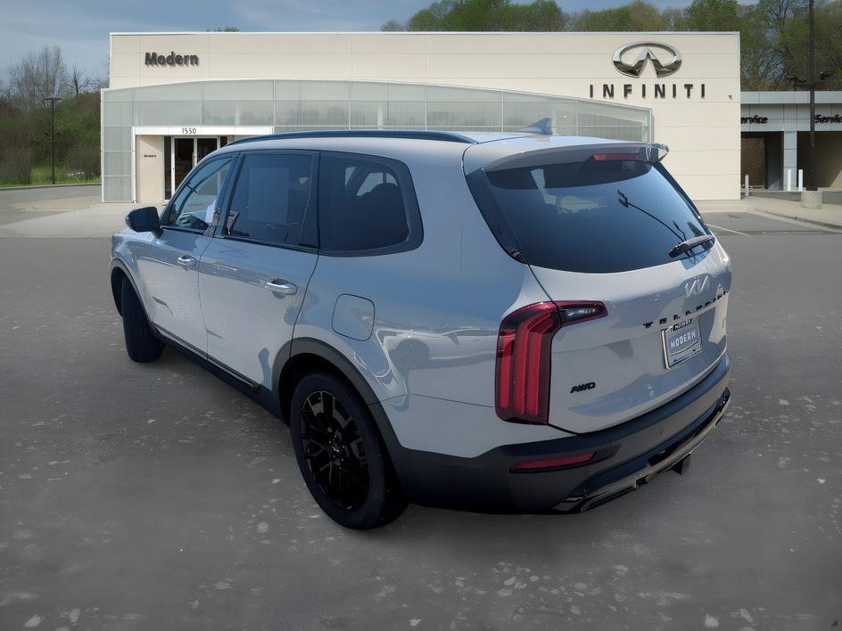 Used 2022 Wolf Gray Kia EX image 5