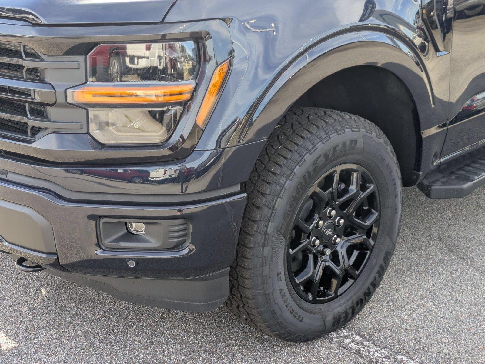 New 2026 Antimatter Blue Metallic Ford XLT image 8