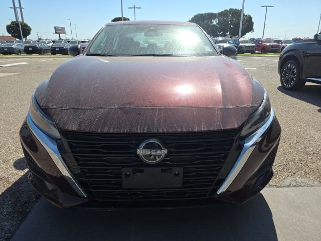 Used 2024 Red Nissan 2.5 SV image 2