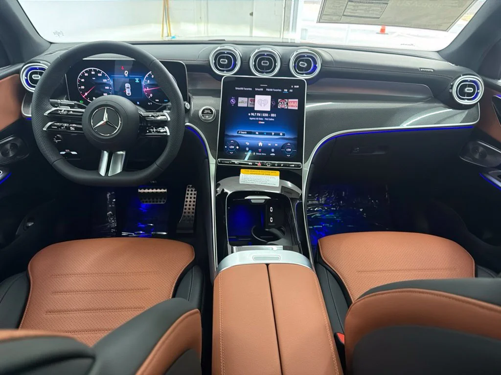 New 2027 White Mercedes-Benz GLC 300 Coupe image 23