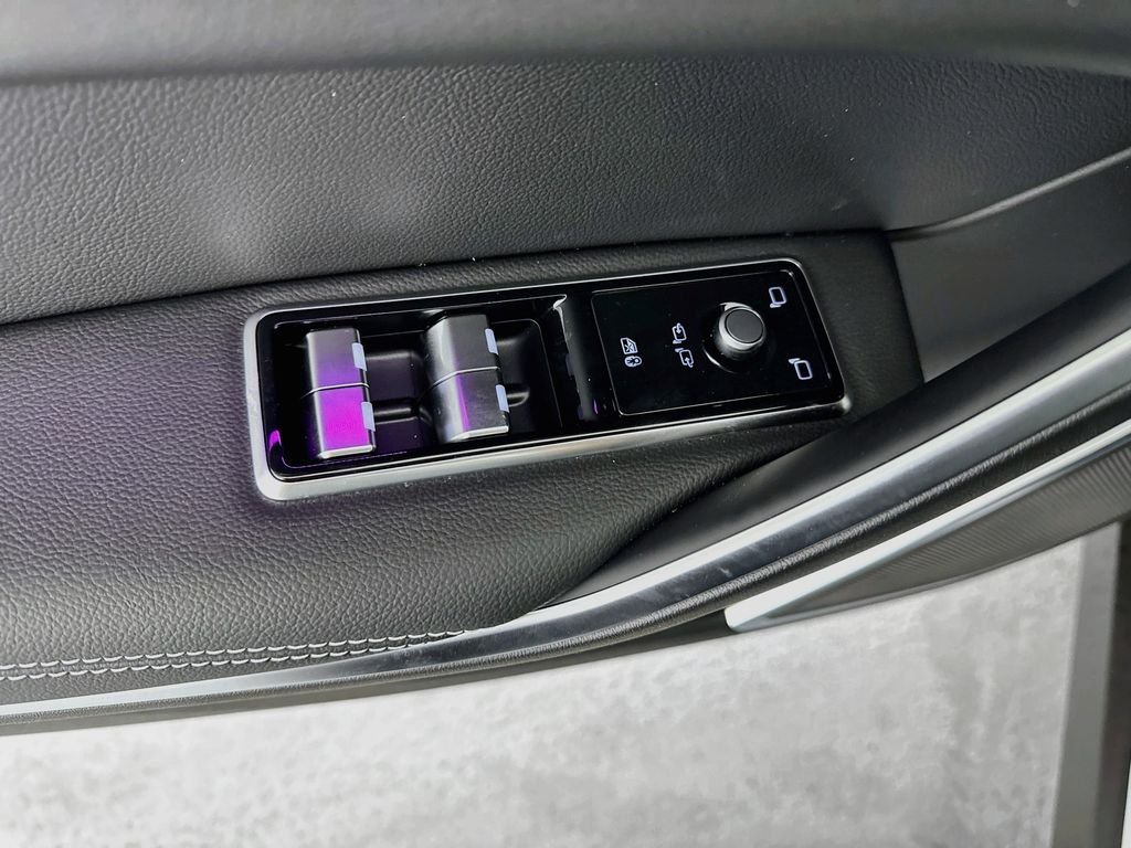 2026 Jaguar F-Pace R-Dynamic S - Photo 18