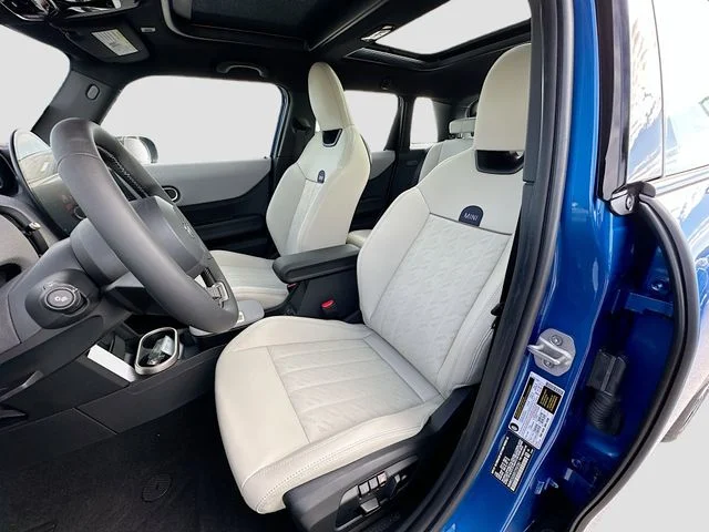 New 2026 Blue MINI Iconic image 15