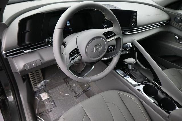 New 2026 Gray Hyundai SEL Sport Premium image 16