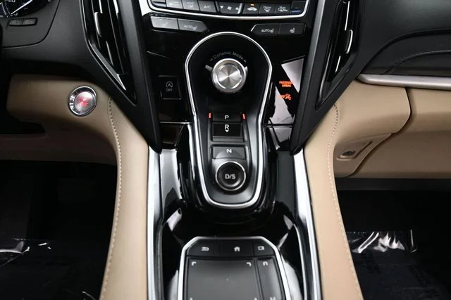 Used 2023  Acura Technology Package image 15