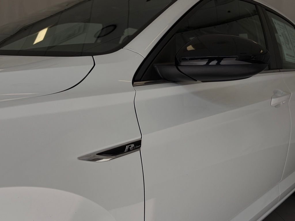 Used 2019 Pure White Volkswagen R-Line image 3