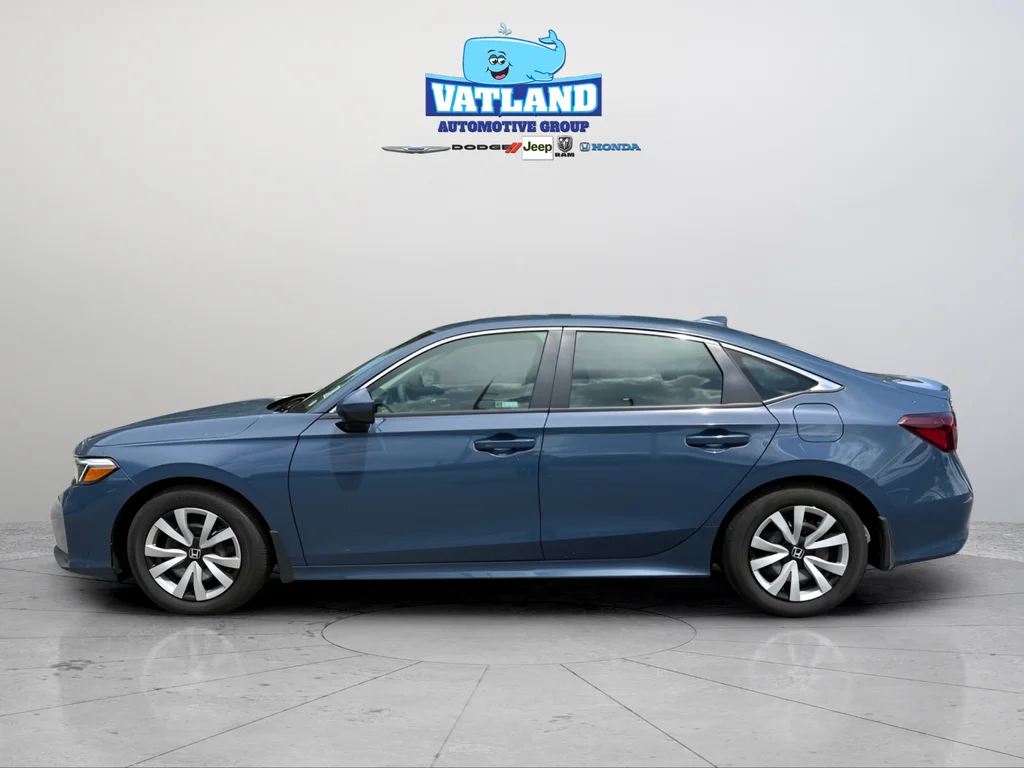 2026 Honda Civic LX - Photo 2
