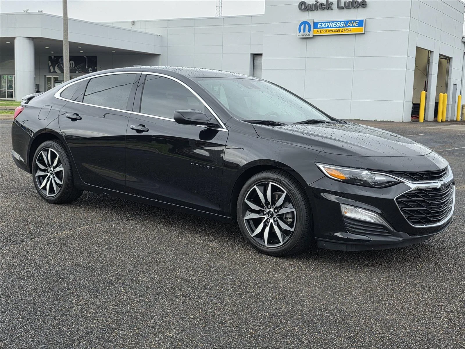 Used 2024 Mosaic Black Metallic Chevrolet RS image 3