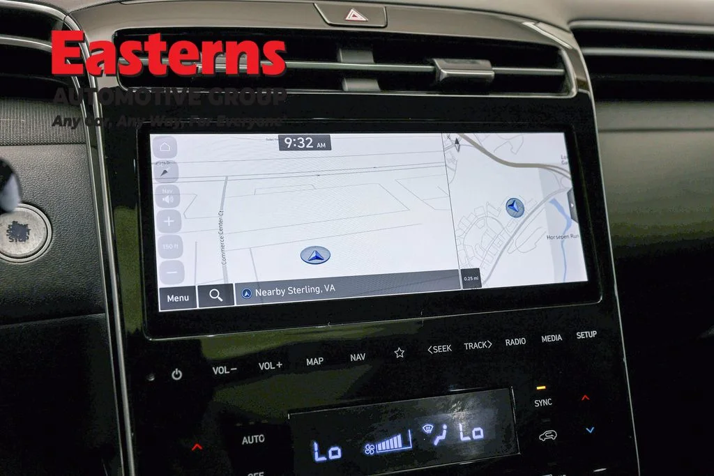 Used 2022 Black Hyundai Limited image 19