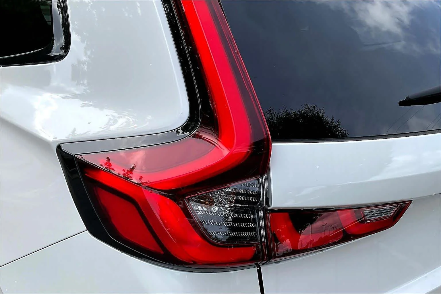 New 2026 Platinum White Pearl Honda Sport-L image 14