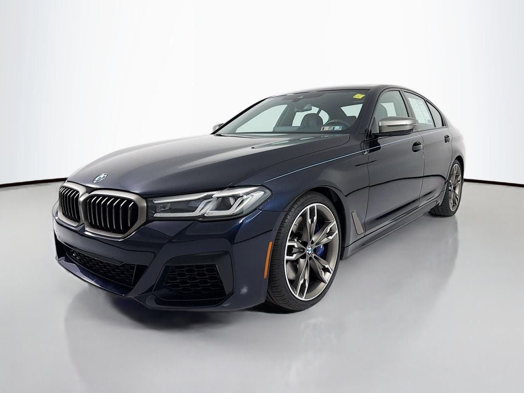 Used 2021 Carbon Black Metallic BMW M550i xDrive image 3