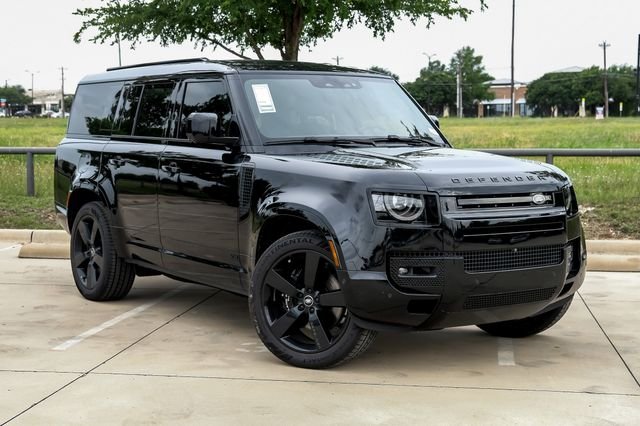 2025 Land Rover Defender 6