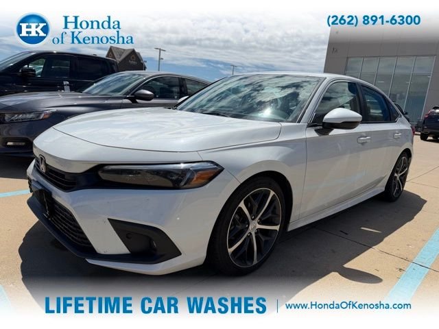 2024 Honda Civic Touring CVT's photo