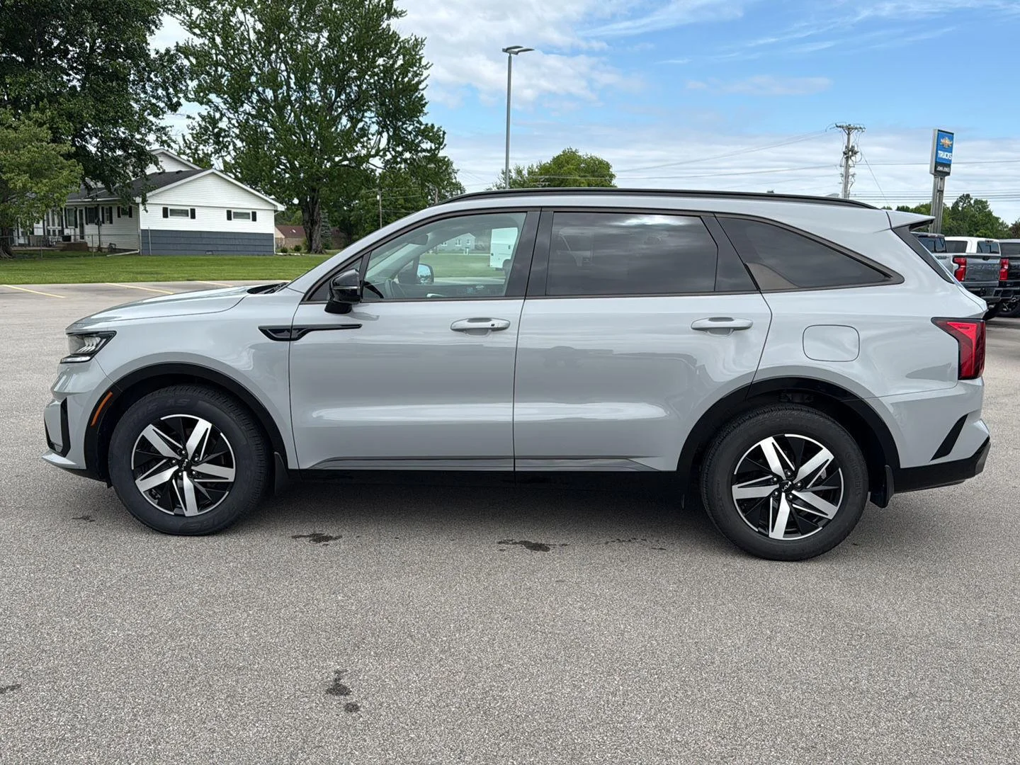 Used 2023 Wolf Gray Kia EX image 8