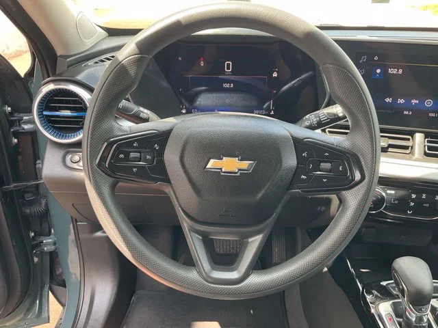 Used 2025 Gray Chevrolet LT image 10