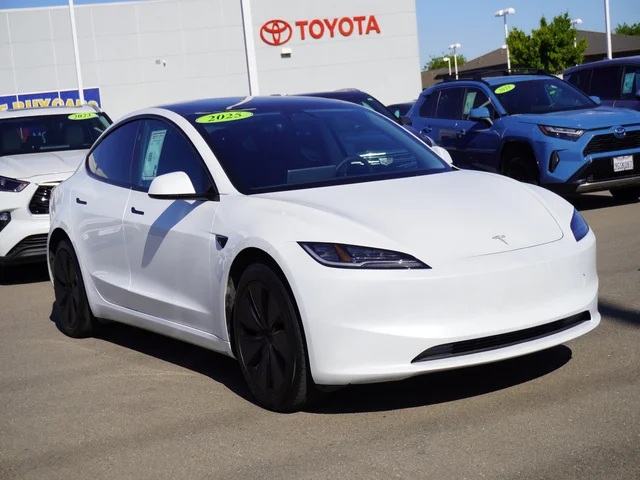 2025 Tesla Model 3 2025 Tesla Model 3 Long Range 4dr Car