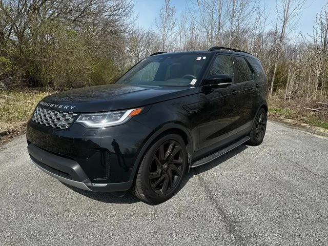 2025 Land Rover Discovery P300 S's photo
