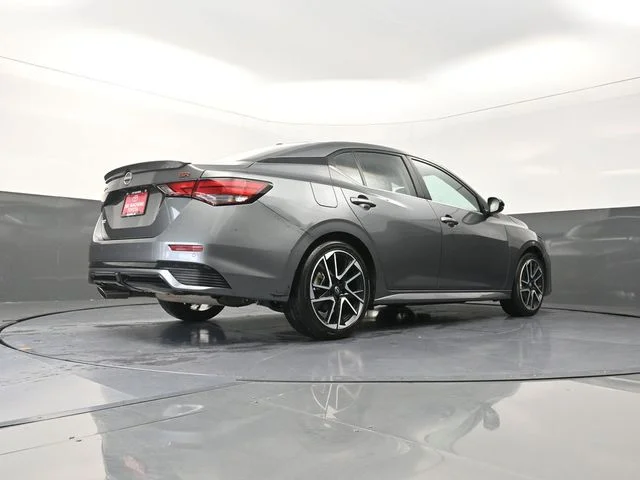 Used 2025 Gray Nissan SR image 37