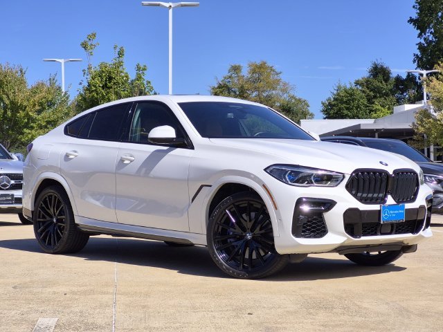 2022 BMW X6 M50i