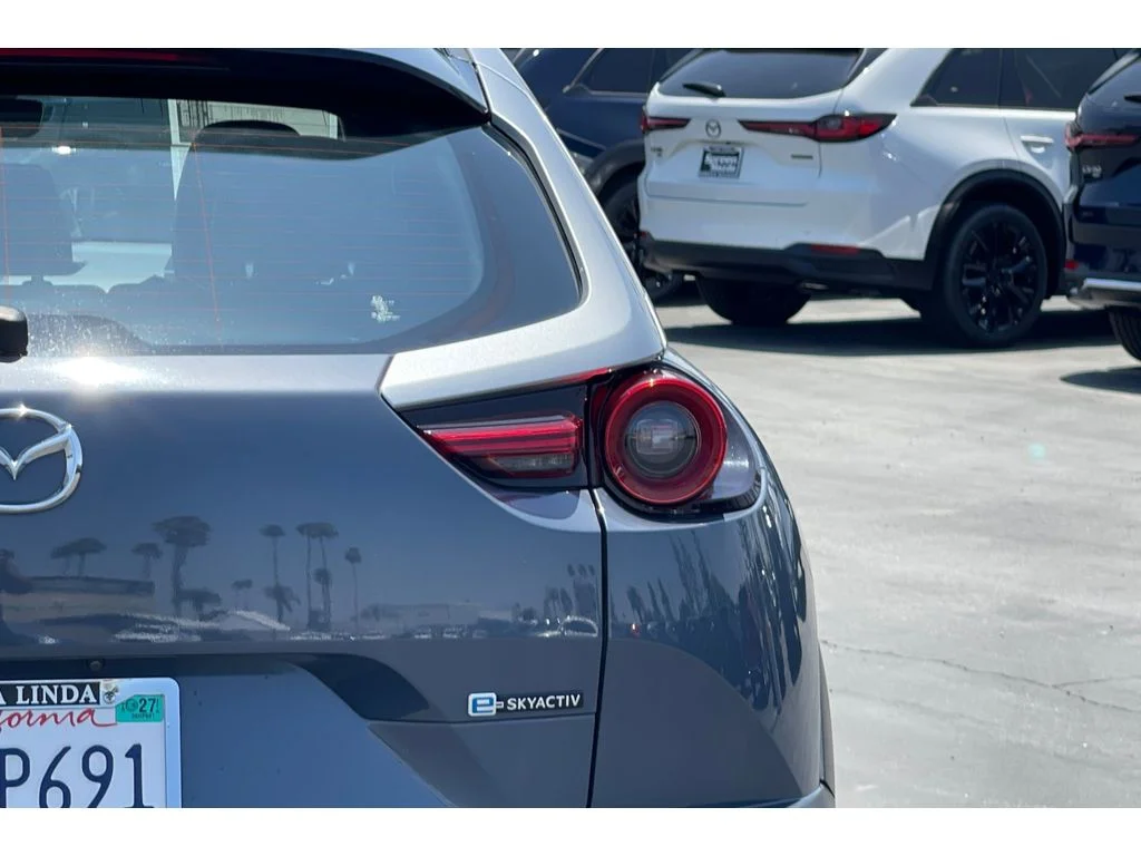 Used 2022 Polymetal Gray Metallic Multi-Tone Mazda Premium Plus Package image 17