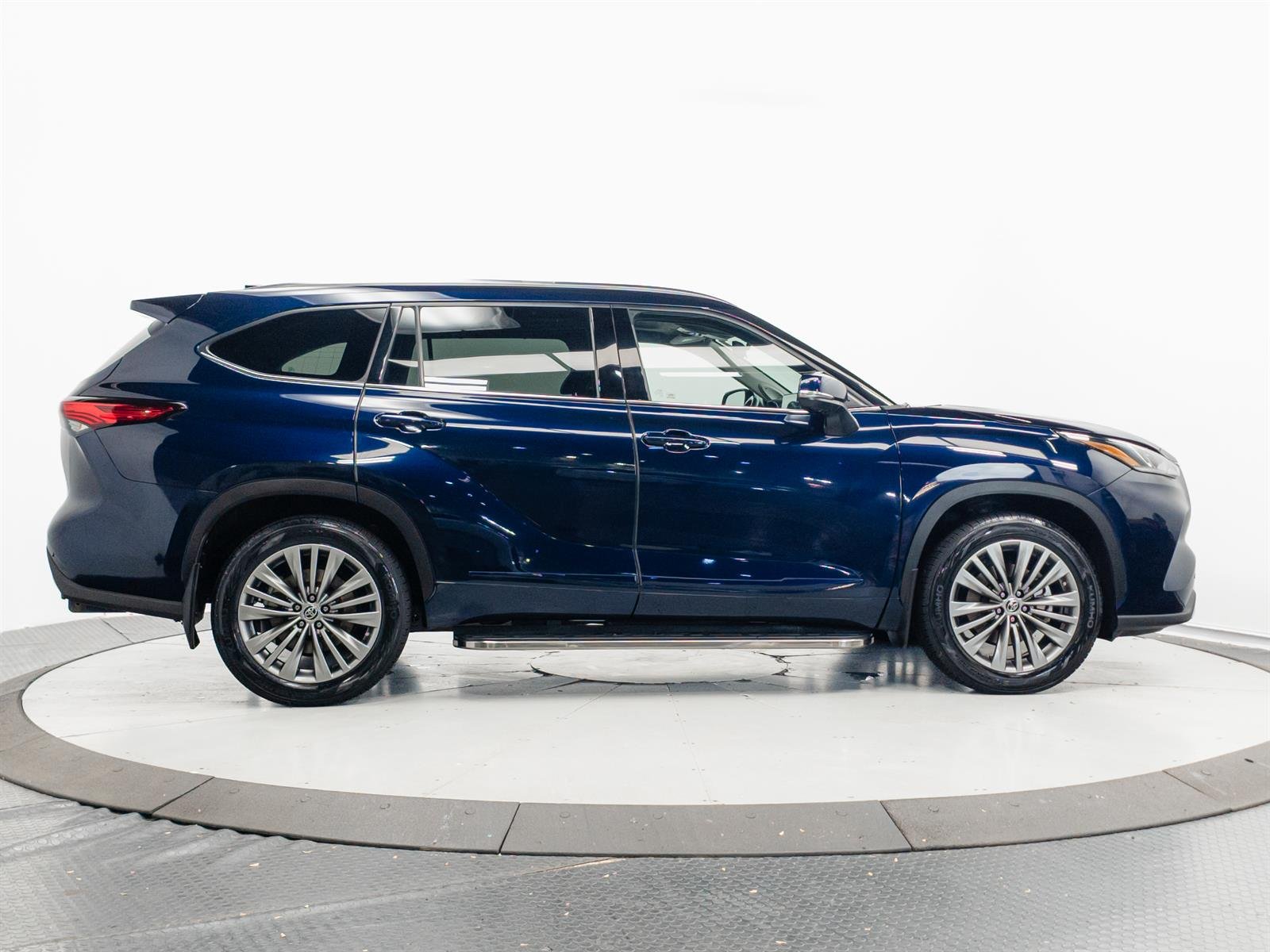 Used 2020 Blue Toyota Platinum image 14