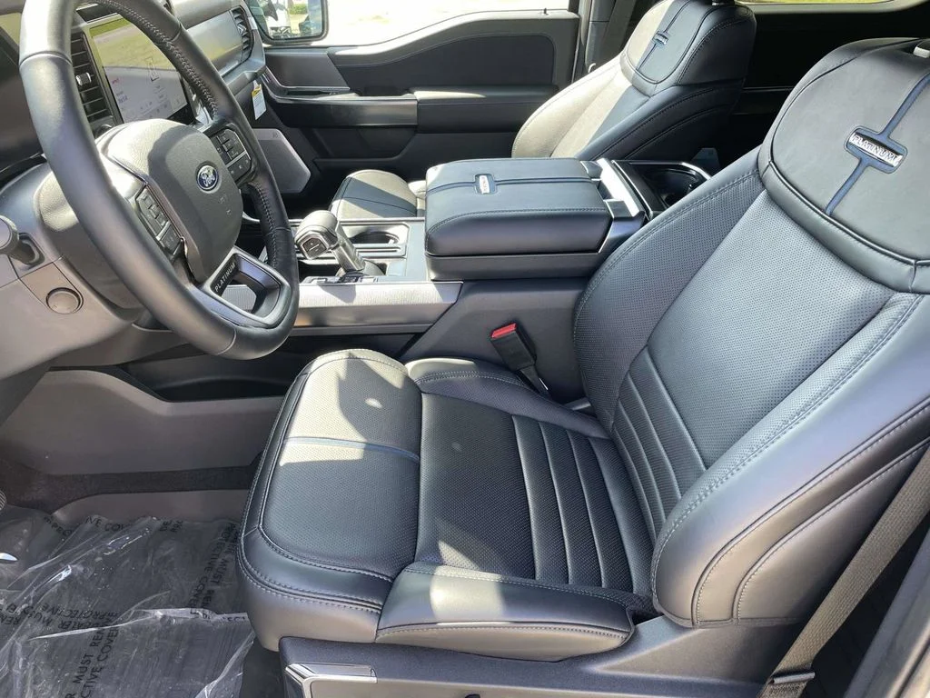 New 2025 Star White Metallic Tri-Coat Ford Platinum® image 13