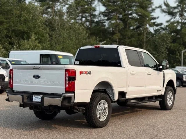 New 2026 White Ford XLT image 4