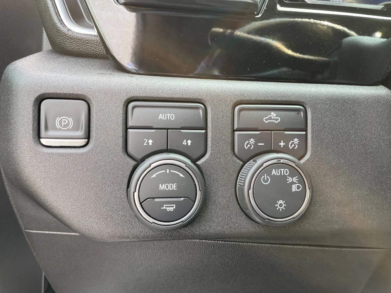 2022 Chevrolet Silverado 1500 LT - Photo 13