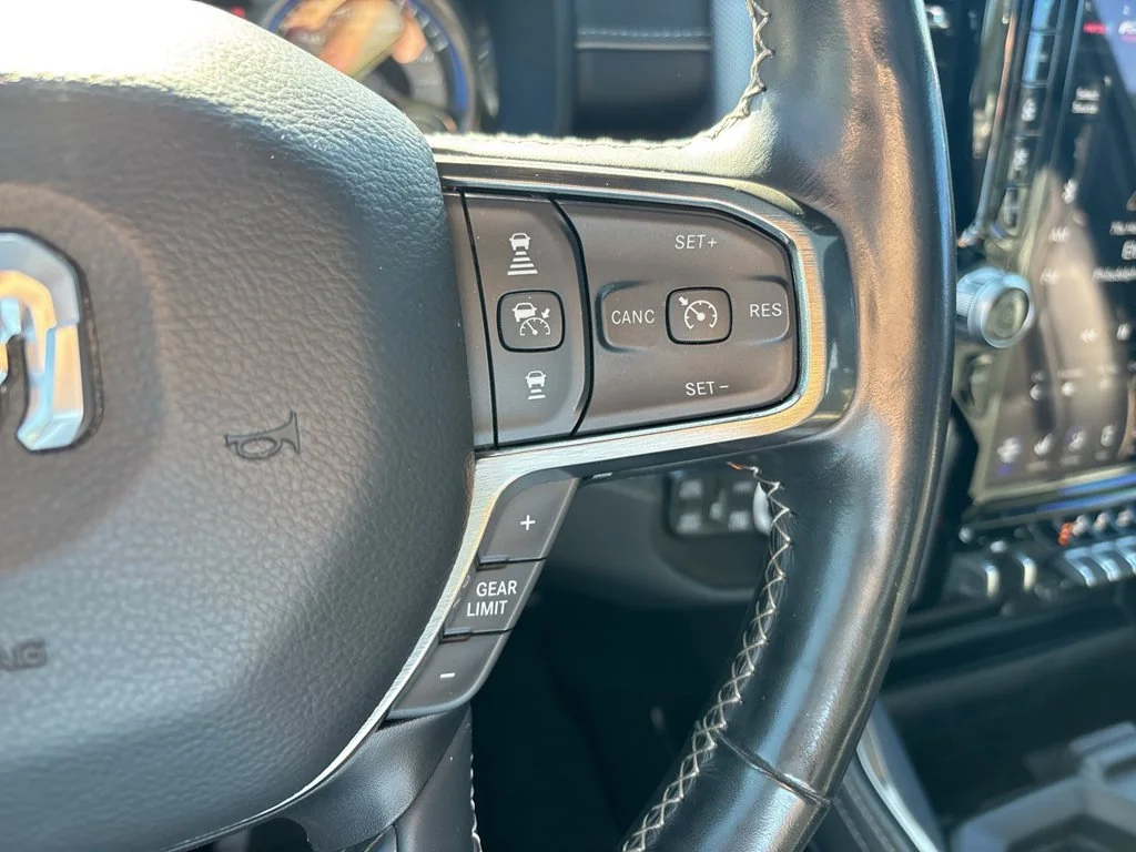 Used 2020 Bright White Clearcoat Ram Limited image 33
