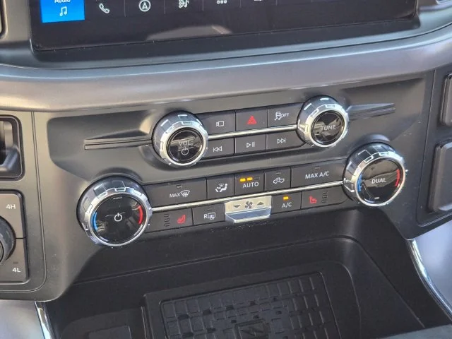 Used 2025 Black Ford XLT image 27