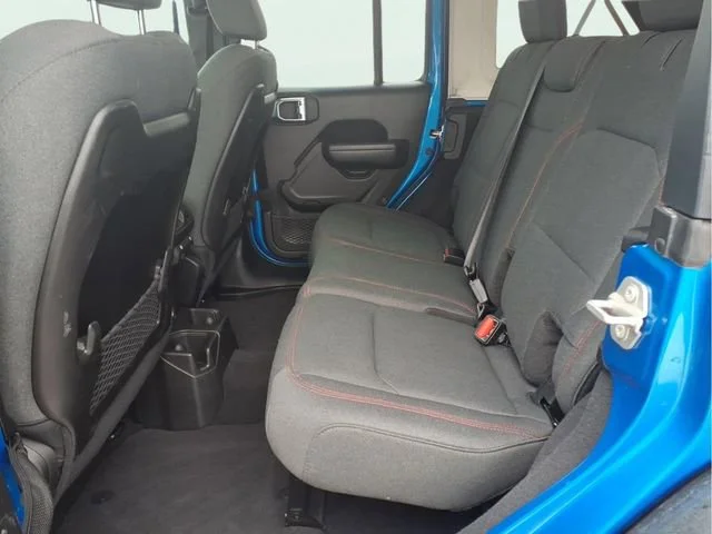 Used 2024  Jeep Rubicon image 23