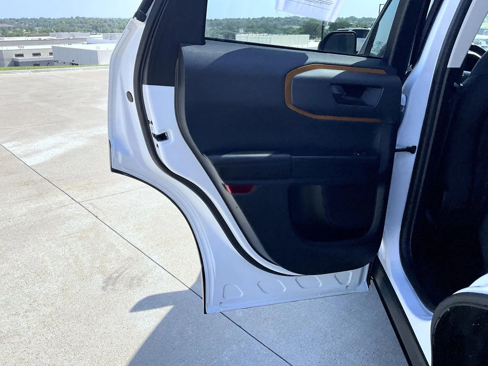 Used 2023 White Ford Badlands image 18