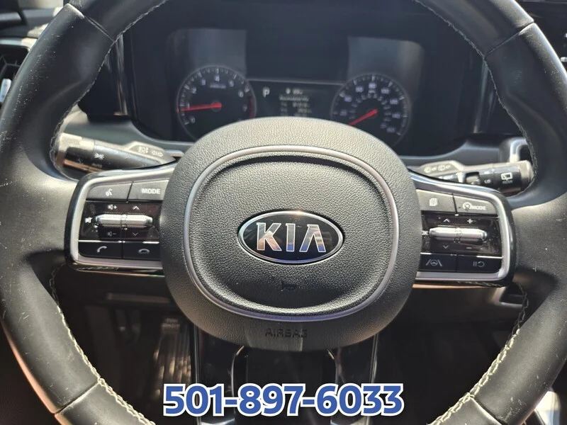 Used 2021 White Pearl KIA S AWD image 28