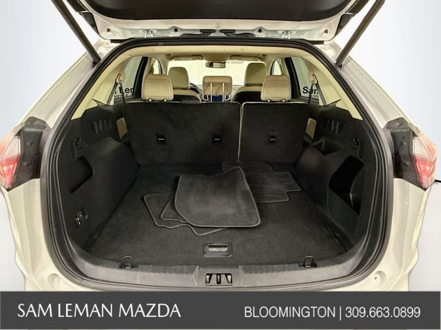 Used 2024 White Ford SEL image 25