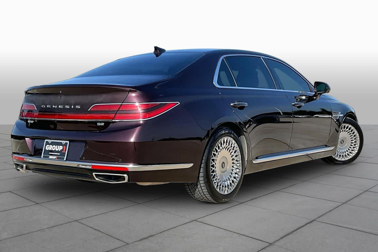 Used 2020 Porto Red Genesis 5.0L Ultimate image 12