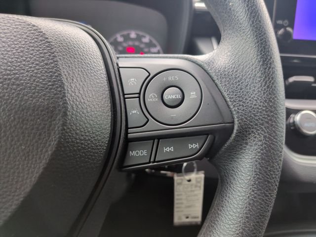 Certified Used 2025  Toyota LE image 20