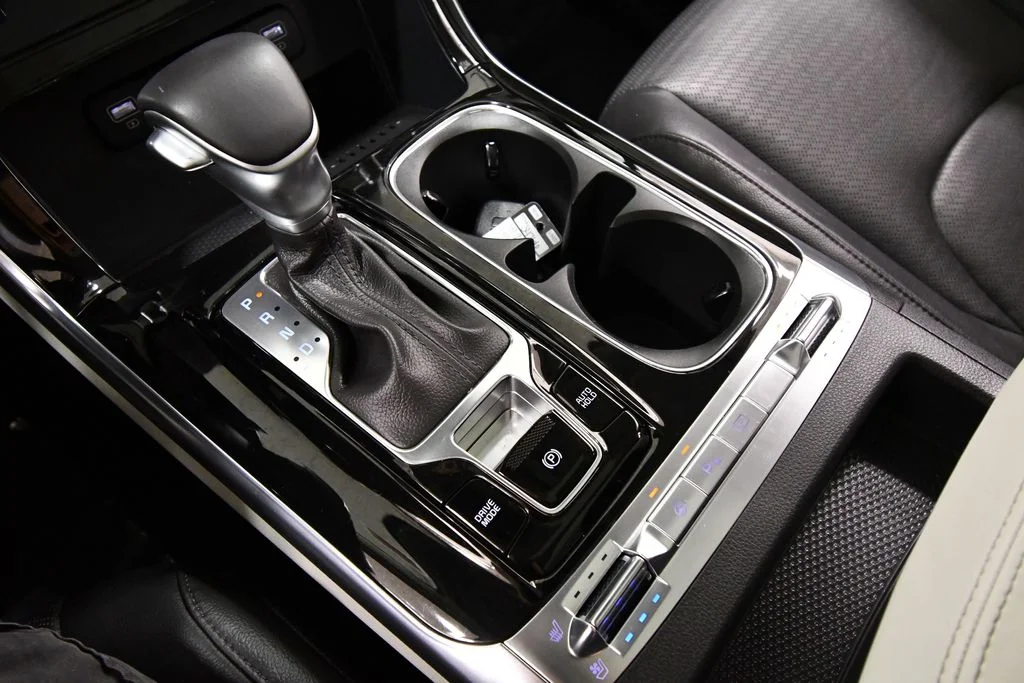 Certified Used 2024  Kia SX Prestige image 28