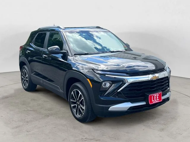 Used 2025 Black Chevrolet LT image 7