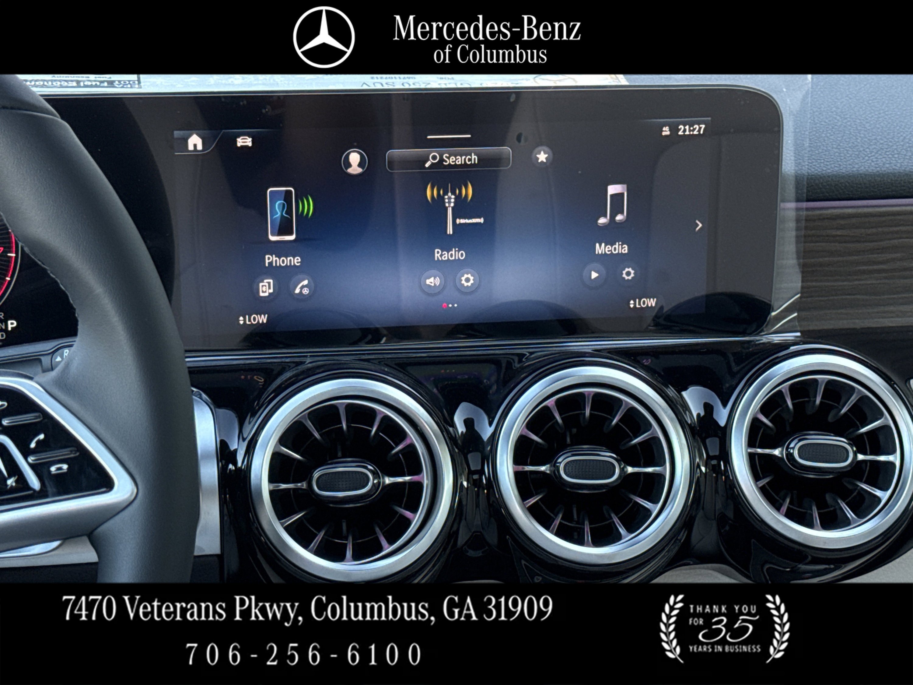 Used 2026 Polar White Mercedes-Benz GLB 250 image 39