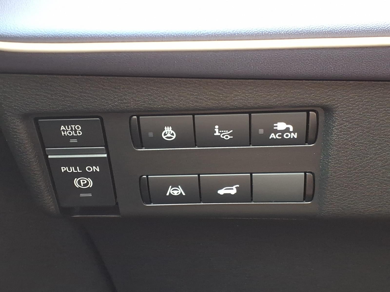 2026 Nissan LEAF photo 14 of 22