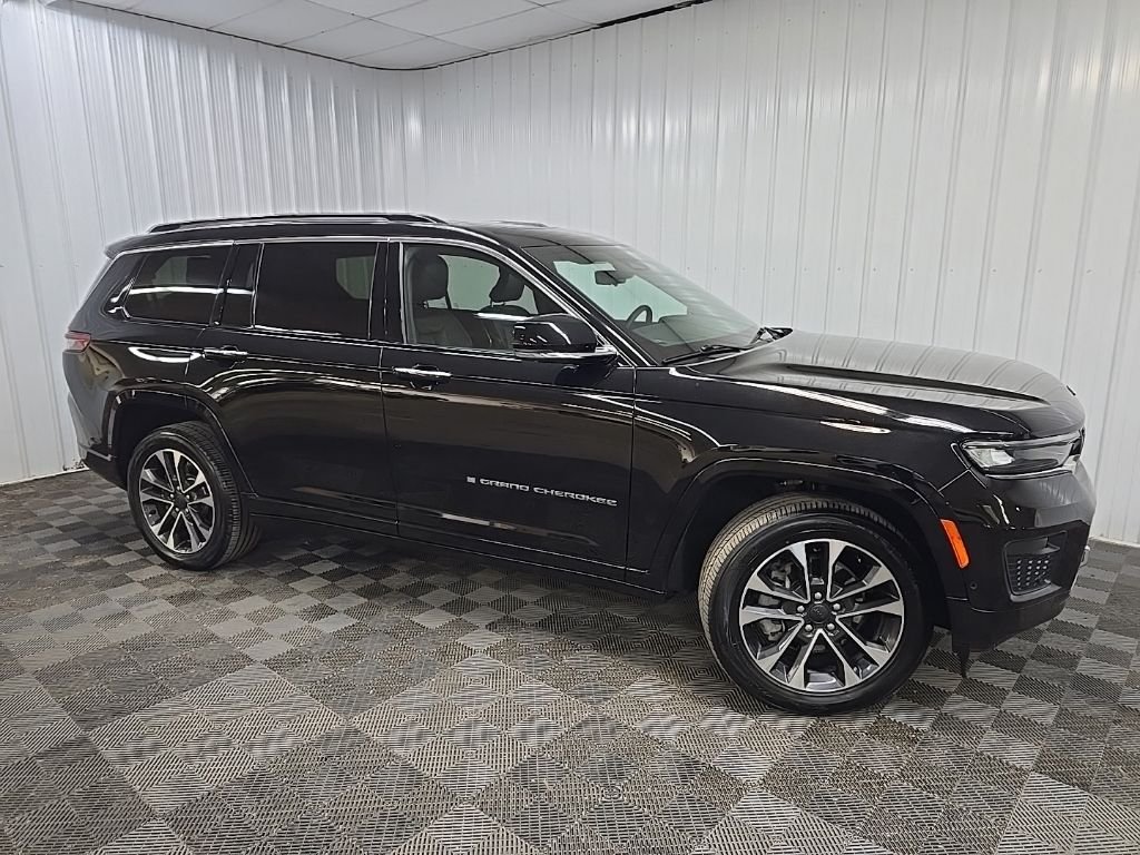 Used 2021 Black Jeep Overland image 1
