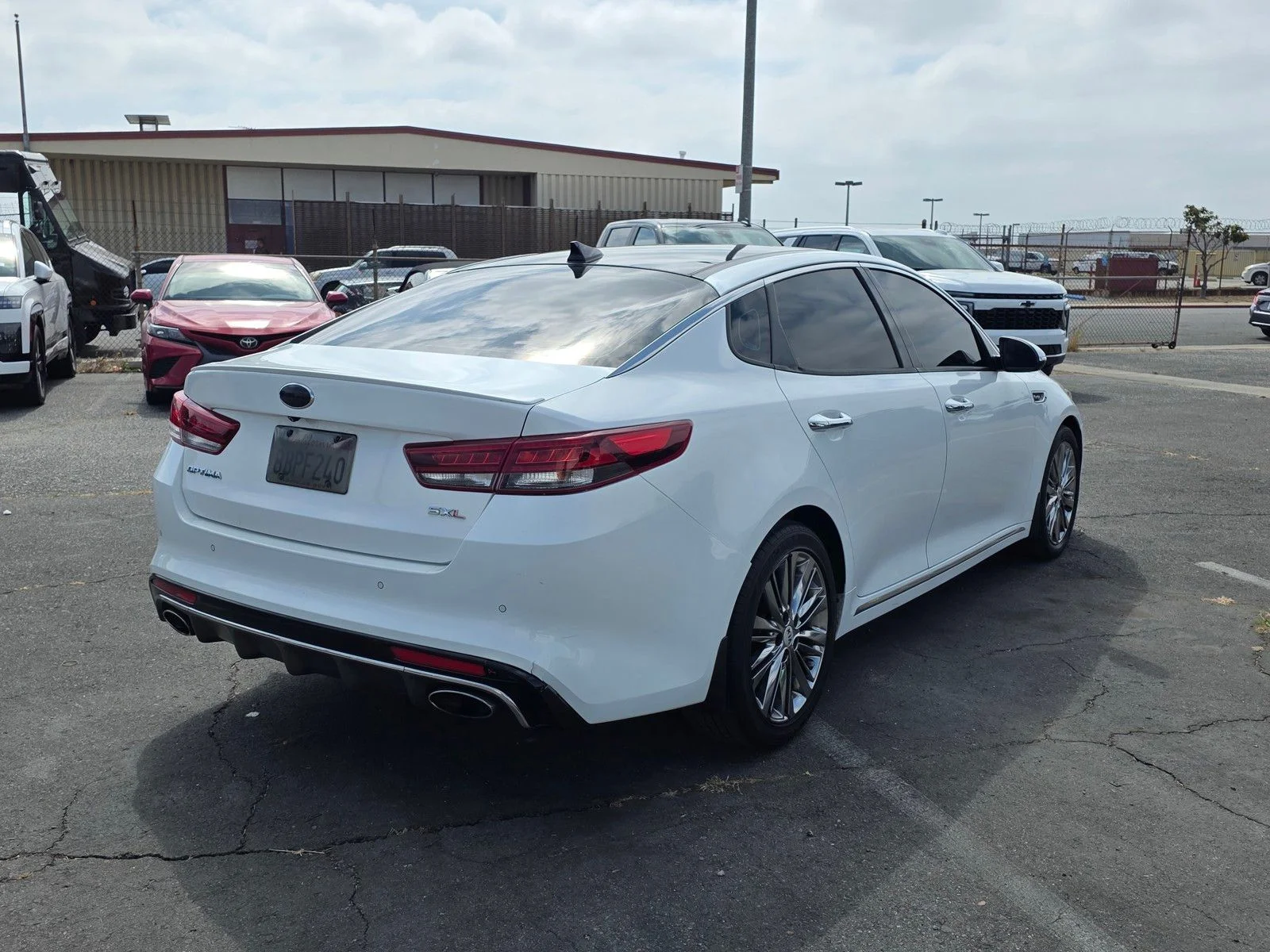 Used 2018 Snow White Pearl Kia SX image 7