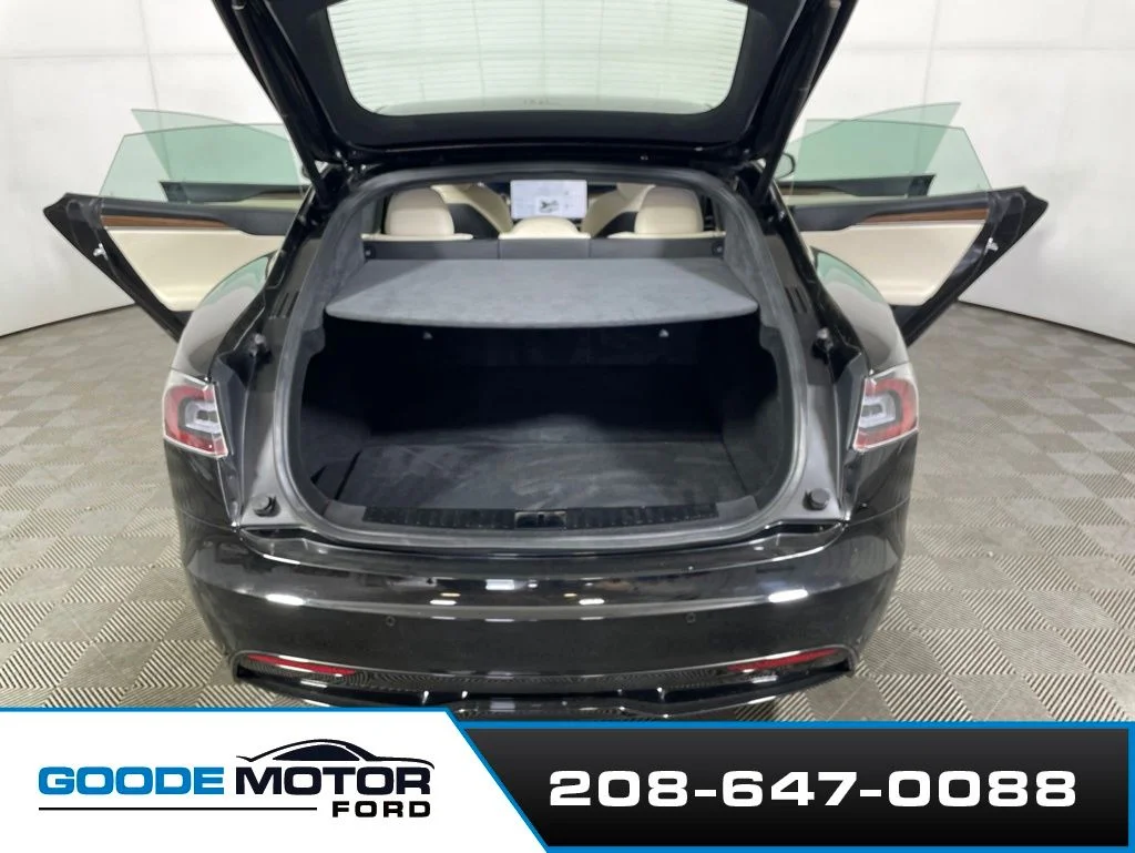 Used 2022 Black Tesla Base image 19