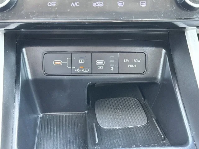 Used 2025 Gray Hyundai SEL image 21