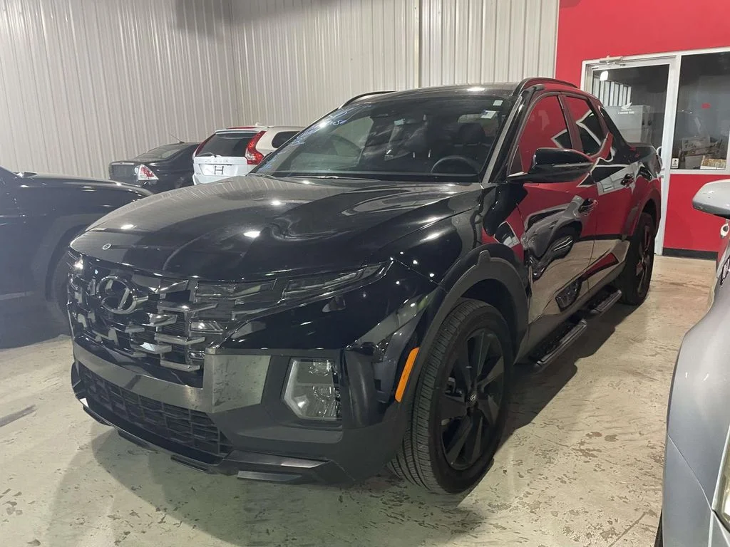 Used 2024 Black Hyundai NIGHT image 3